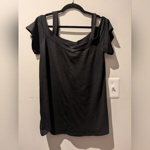 Stylish Black Off-Shoulder Top, Size Small